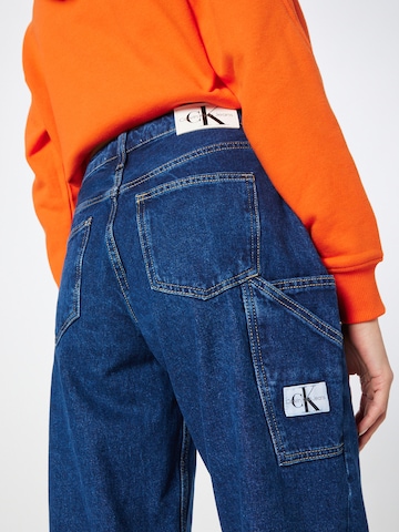 Calvin Klein Jeans جينز واسع جينز بلون أزرق