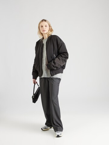 Pullover di Monki in grigio