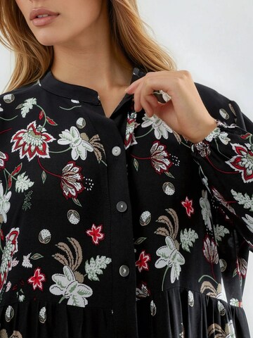 Hiccup Shirt dress in Black