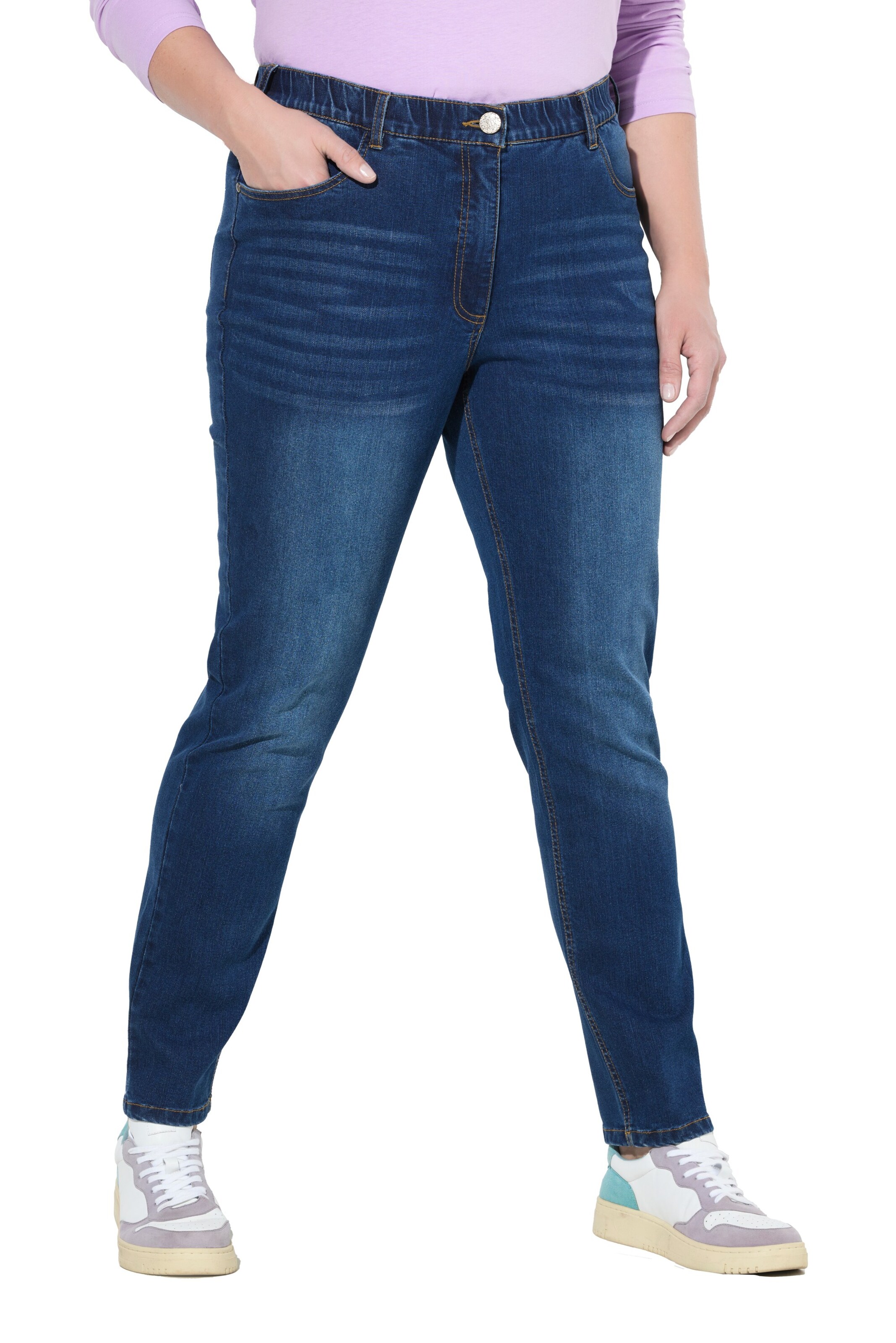 Ulla Popken Regular Jeans in Blau: Vorderseite