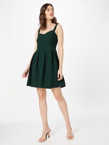 Robe 'Livina' ABOUT YOU en vert