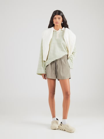 ONLY Štandardný strih Nohavice 'ONLARIS' - Zelená