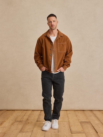 DAN FOX APPAREL Between-Season Jacket 'Lennard' in Brown