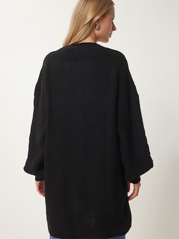 Happiness İstanbul Strickjacke in Schwarz