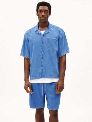 ARMEDANGELS Comfort fit Overhemd in Blauw: voorkant