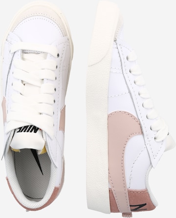 Baskets basses 'BLAZER 77 JUMBO' Nike Sportswear en blanc