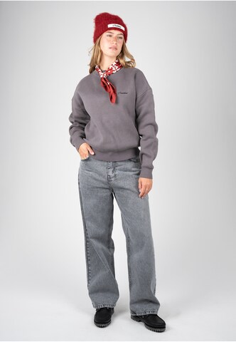 Pullover 'Back In The Days' di Prohibited in grigio