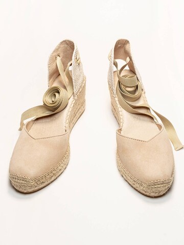 Sandalo 'Alpargata Cuña 7 cm' di Alhamas in beige