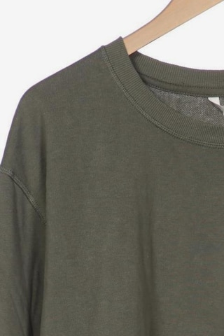 H&M Sweatshirt & Zip-Up Hoodie in L in Green