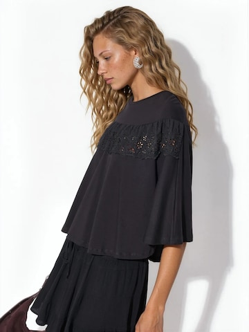Maglietta di Busem in nero