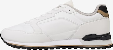 BOSS Rövid szárú sportcipők - fehér: elől