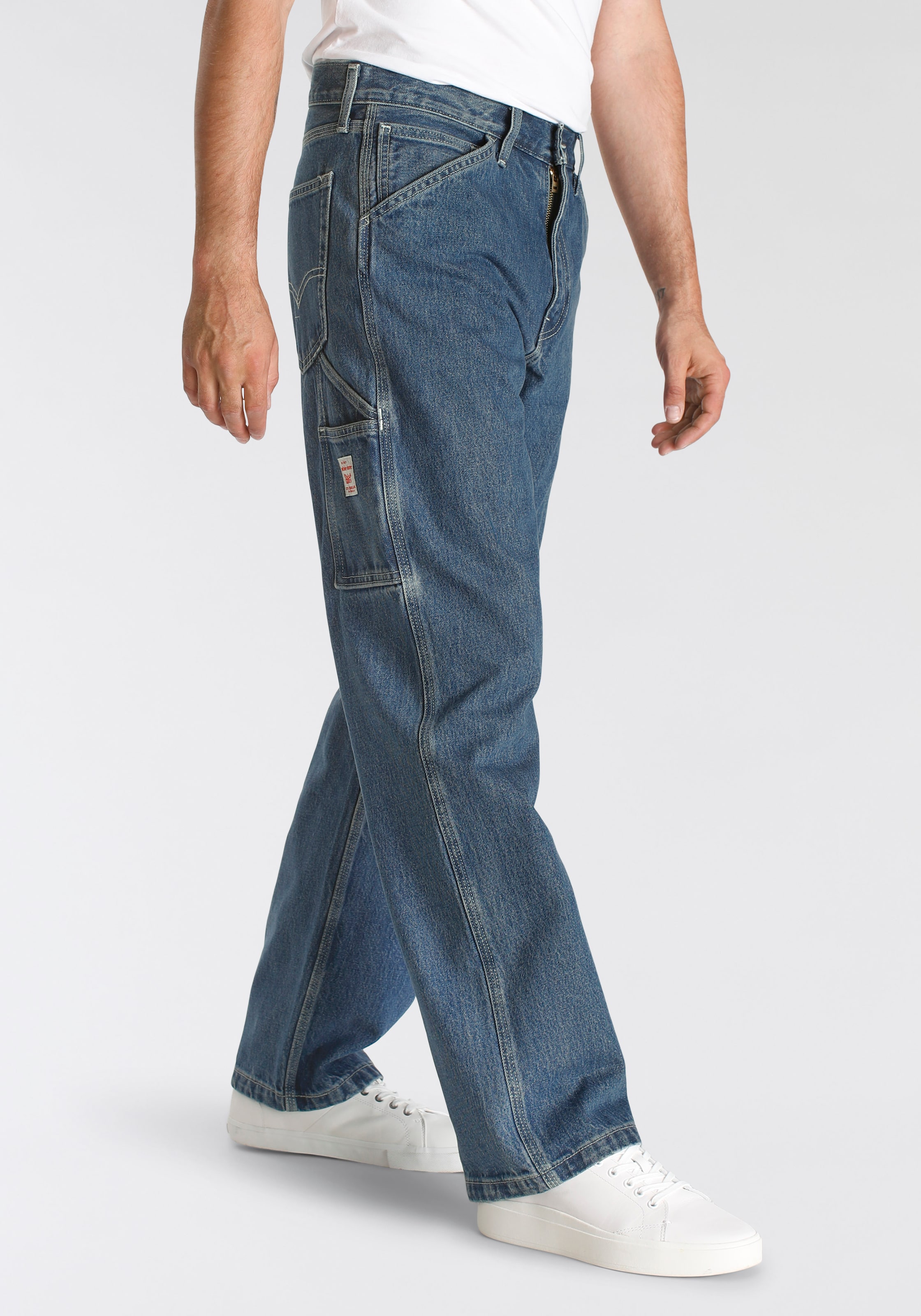 LEVI'S ® Loose fit Jeans '568™ Loose Carpenter Shorts' in Blue