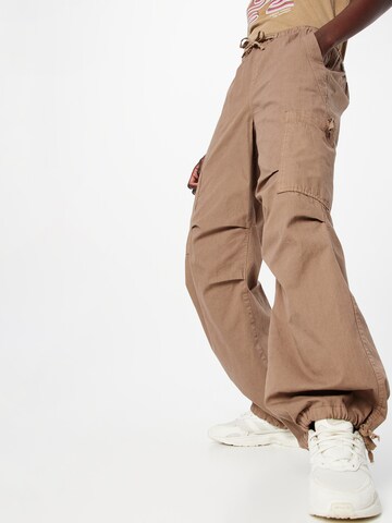 Wide Leg Pantalon cargo Stitch and Soul en beige : devant