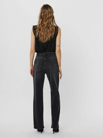 VERO MODA Regular Jeans 'KITHY' in Schwarz