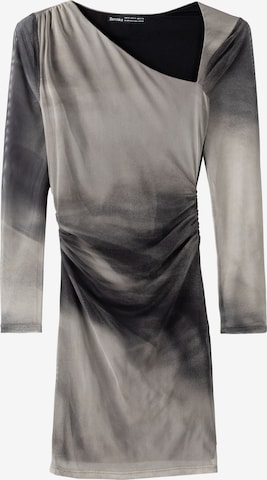 Robe Bershka en gris : devant