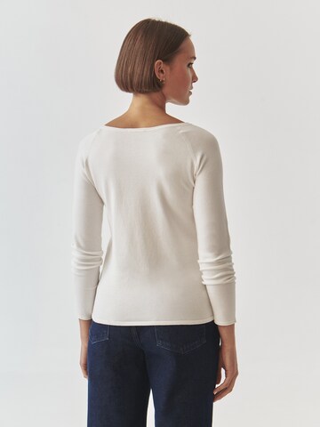 Pull-over 'BROOKE' TATUUM en blanc