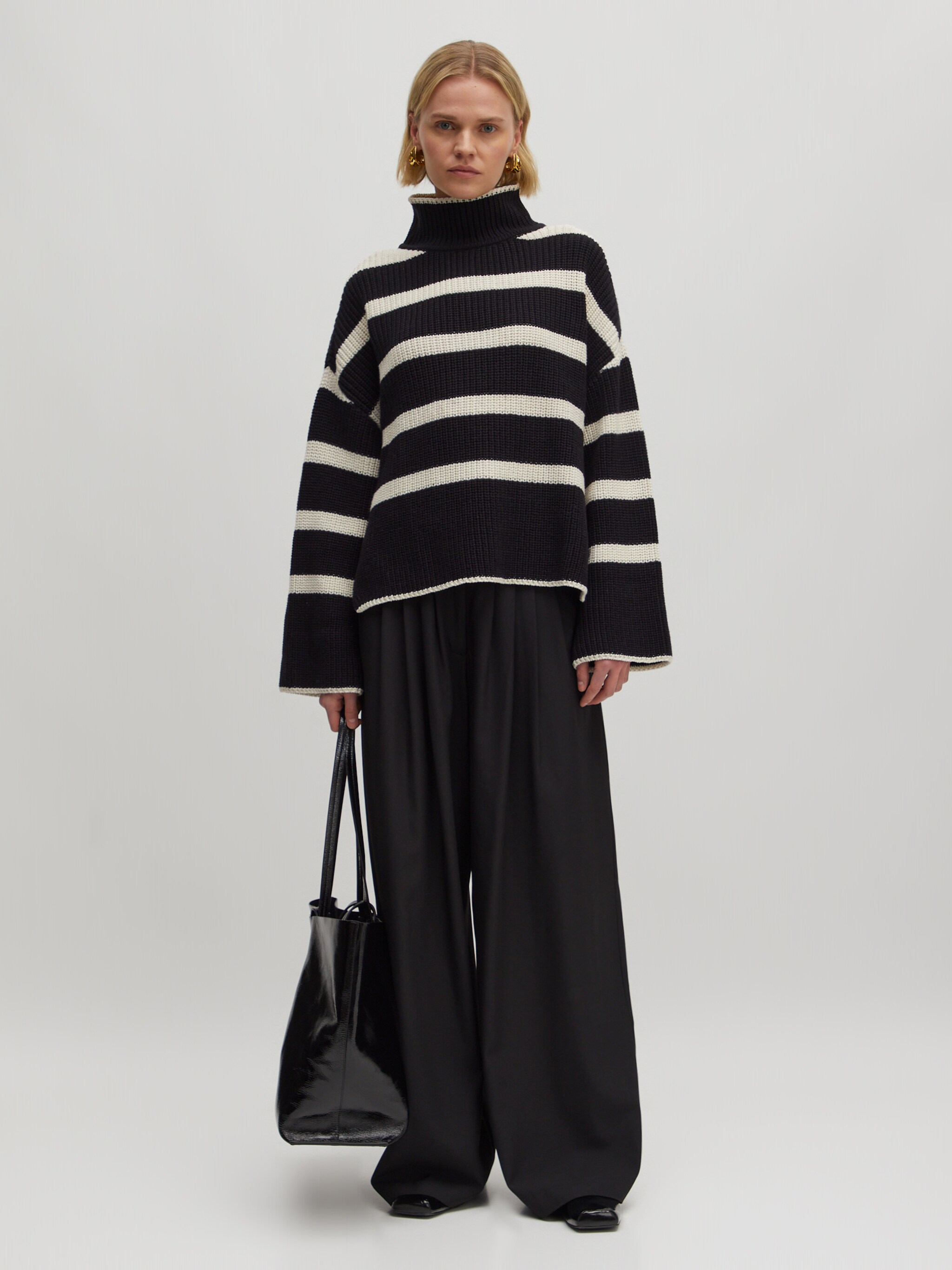 EDITED Produits Pull-over 'Matthea' noir