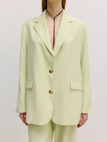 EDITED Blazer 'Kainoa' in Green: front