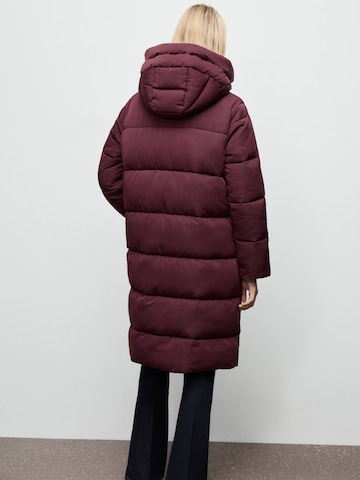 Cappotto invernale 'ESKIMO' di MANGO in rosso
