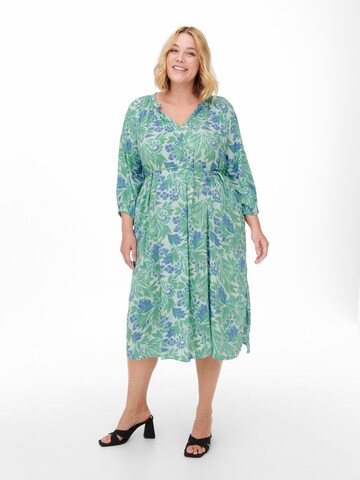 Robe-chemise 'Miranda' ONLY Carmakoma en vert