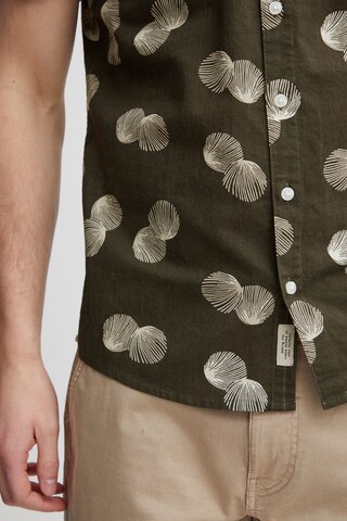 BLEND - Ajuste estrecho Camisa en verde