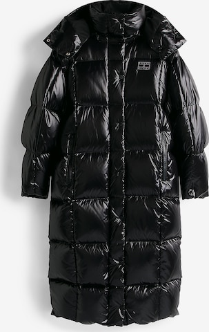 Tommy Jeans Зимно палто 'Alaska' в черно: отпред