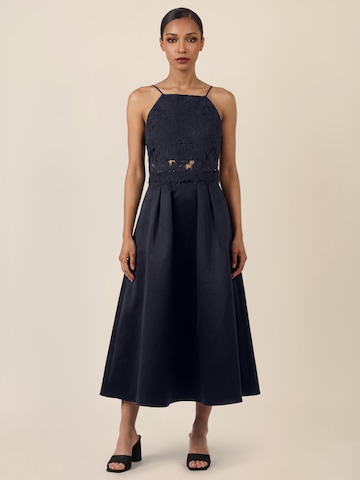APART Evening Dress in Blue: front