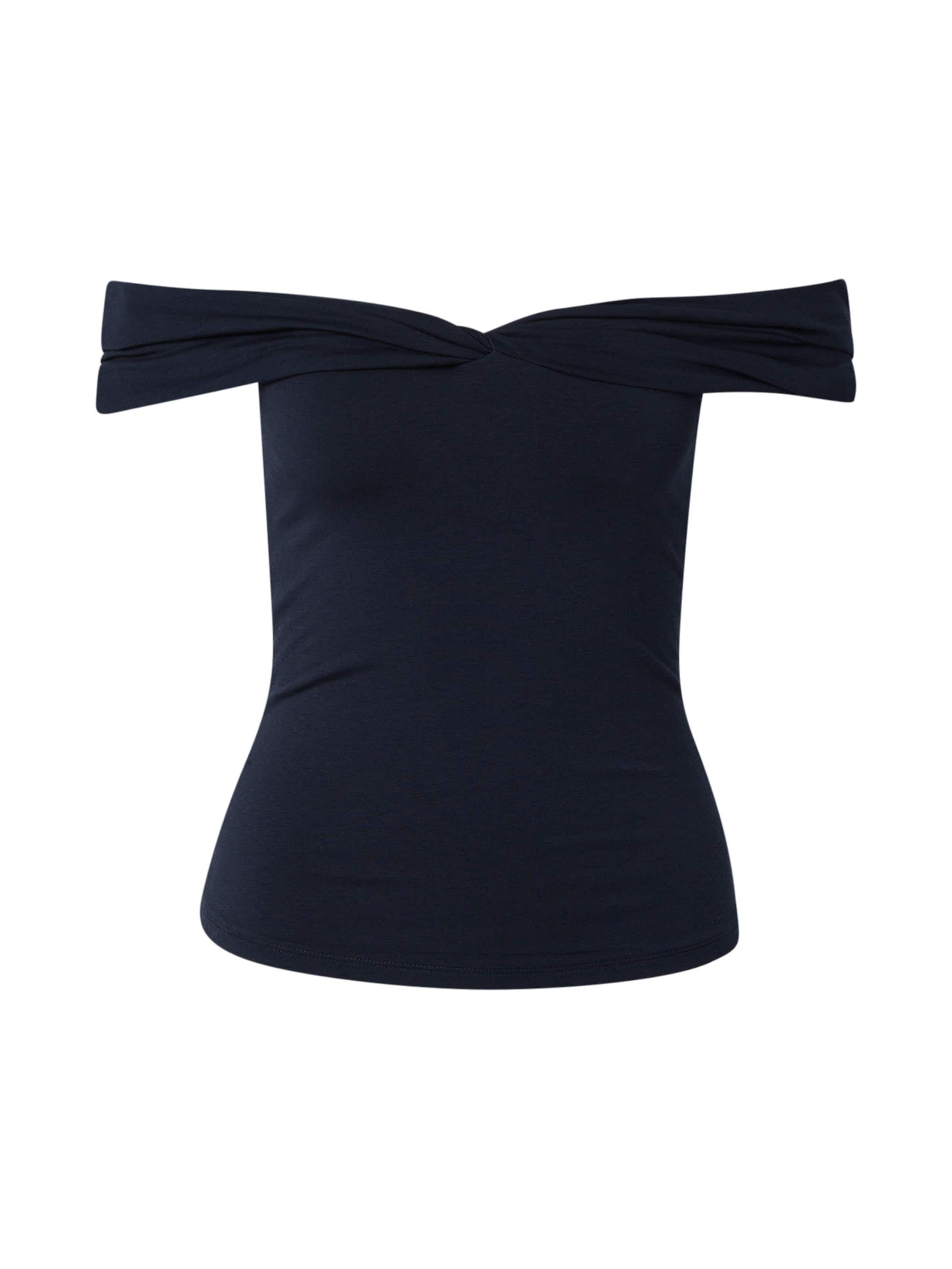 Abercrombie & Fitch Tričko – černá: přední strana