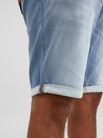 Jack & Jones Plus Regular Shorts 'Rick' in Blau