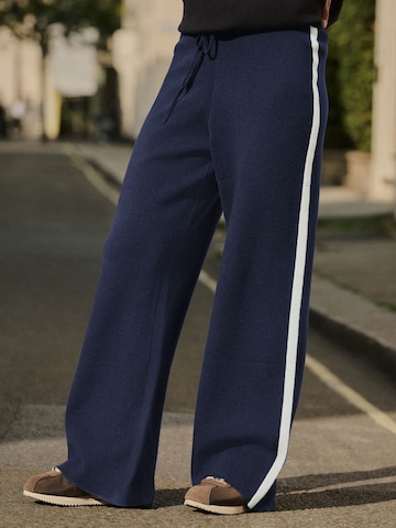 Next Wide leg Trousers in Blue: front