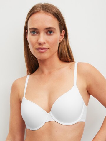 T-shirt Reggiseno 'Sleek Skin' di CALIDA in bianco