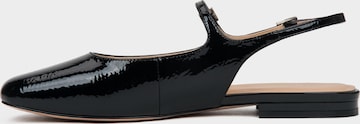 Estro Ballet Flats with Strap '501-02' in Black: front
