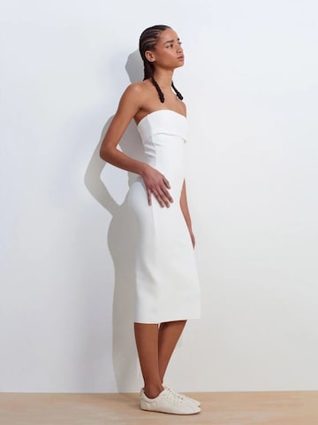 Dilvin Dress in White