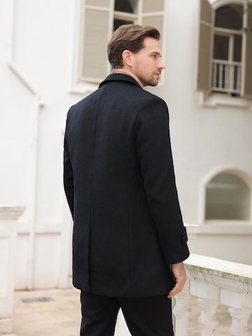 Youthup Wintermantel in Schwarz