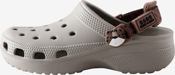 Next Clogs in Grau: Vorderseite