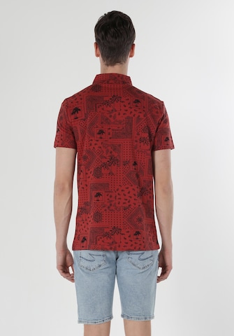 Colin's Shirt in Rood