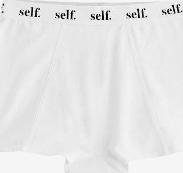 self. Panty in Weiß: Vorderseite