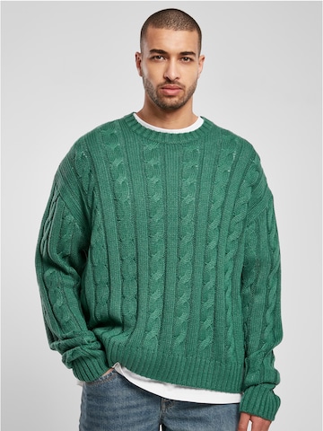 Urban Classics Sweater in Green: front