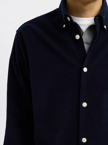 SELECTED - Ajuste regular Camisa 'SLHDANNI' en azul