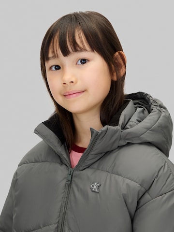 Calvin Klein JeansPrijelazna jakna - siva boja