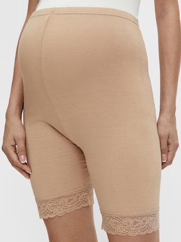 MAMALICIOUS Skinny Shorts 'Lenna' in Beige