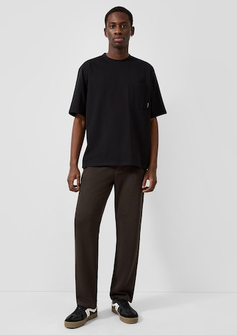 QS Regular Broek in Zwart: voorkant