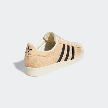 ADIDAS ORIGINALS Rövid szárú sportcipők 'Superstar 82' - bézs