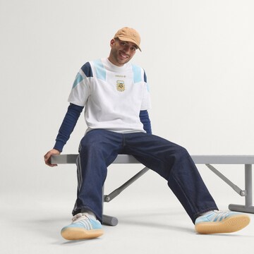 ADIDAS PERFORMANCE Λειτουργικό μπλουζάκι 'Argentinien EQT' σε λευκό