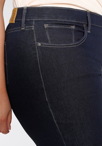 Levi's® Plus Skinny Jeans in Blau