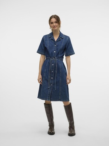 Robe-chemise 'VMAdaya' VERO MODA en bleu : devant