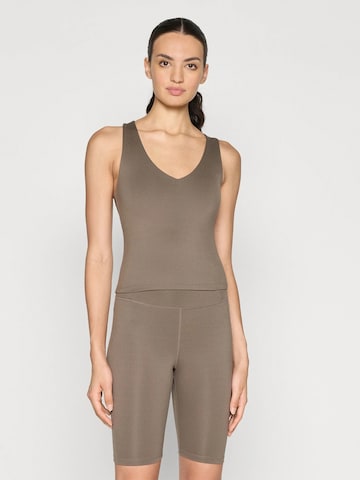 Girlfriend Collective Toppi ' Float ' värissä ruskea: etupuoli