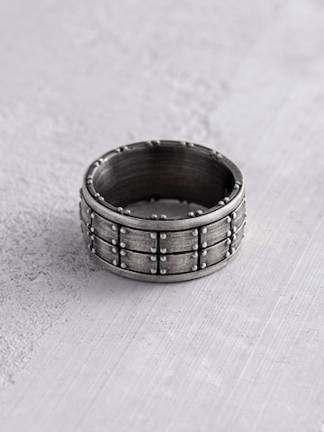 REYTEL - Anillo 'SHIELD' en plata: frente