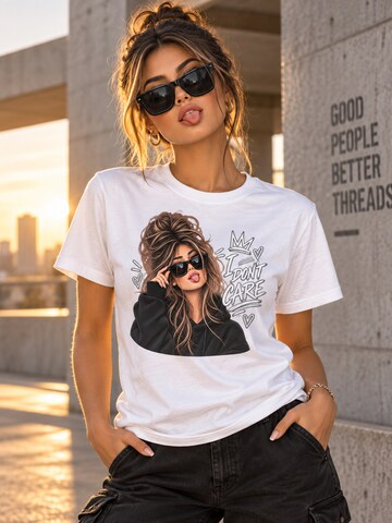 Printdistrict.dk T-shirt 'I Don't Care' i vit