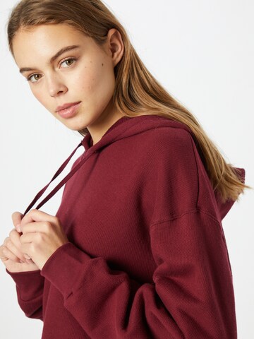 NIKE Sweatshirt in Rot